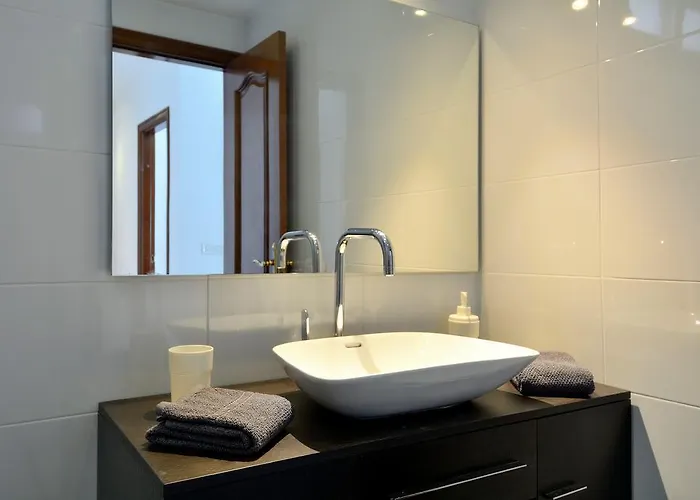 Jarenal Close To The Guacimeta By Pvl Apartament Playa Honda (Lanzarote)